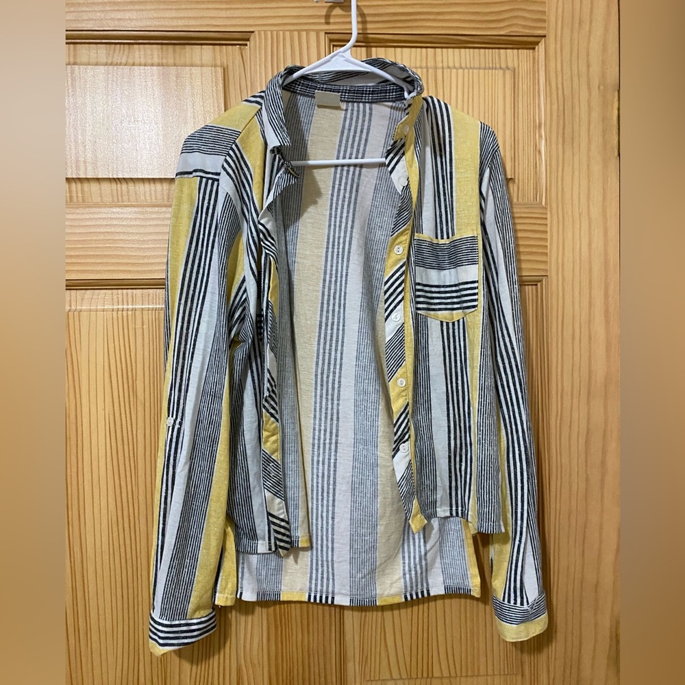 womens button down top
